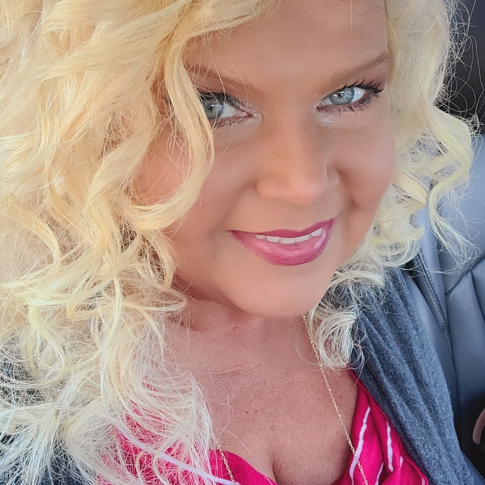 Meet your Posher, Kimberly